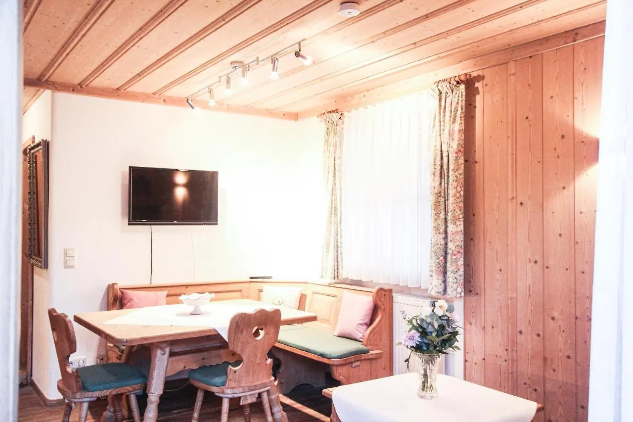 Apartment Appartementhaus Schirsner - Direkt Am See & Am Kurpark Schliersee
